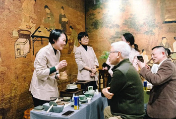 大益茶亮相北京外交人员服务局，百名亚投行嘉宾共享茶道盛宴 (2024-01-10)